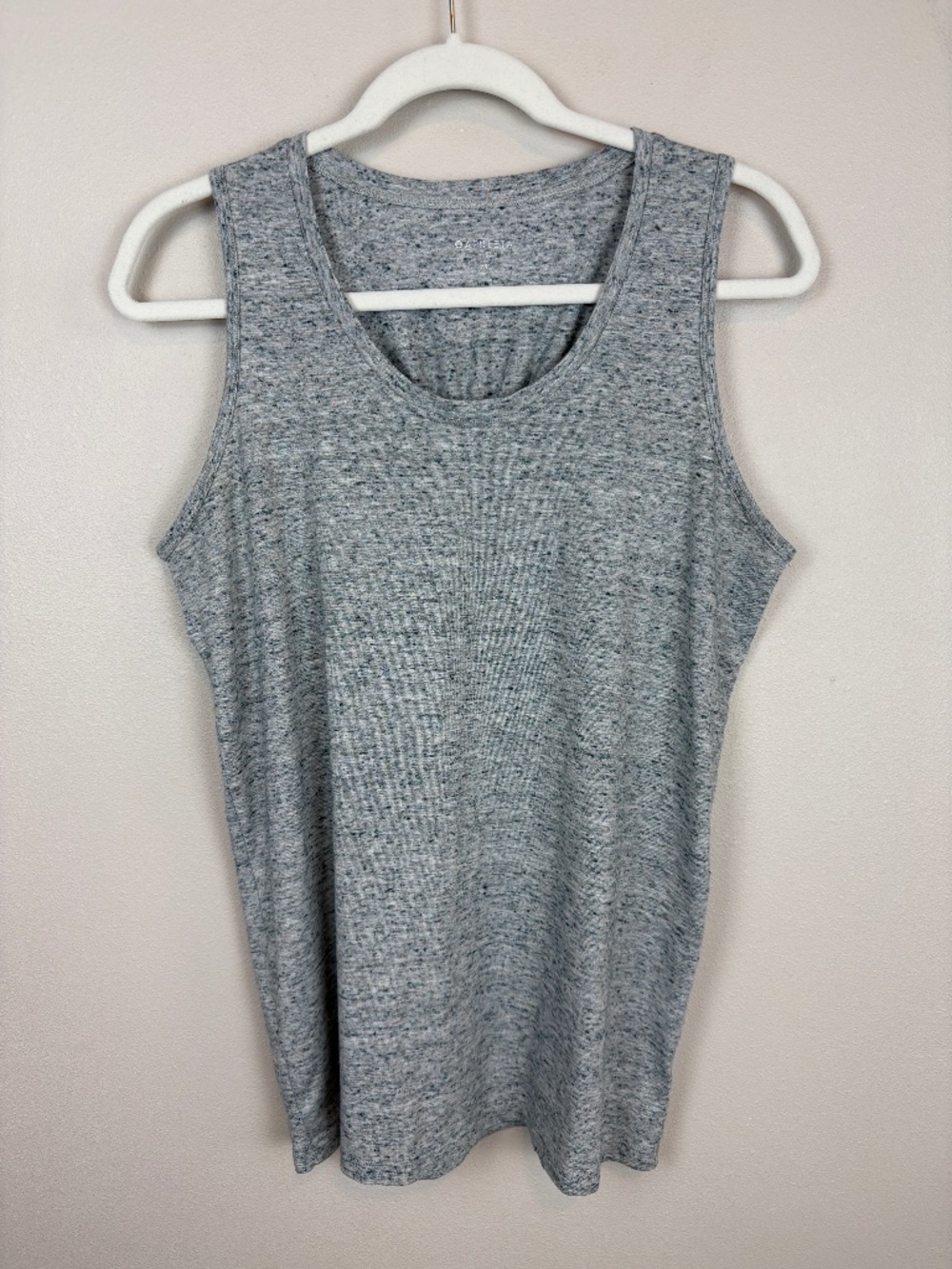 Athleta Drishti Textured Tank Top - Size Medium